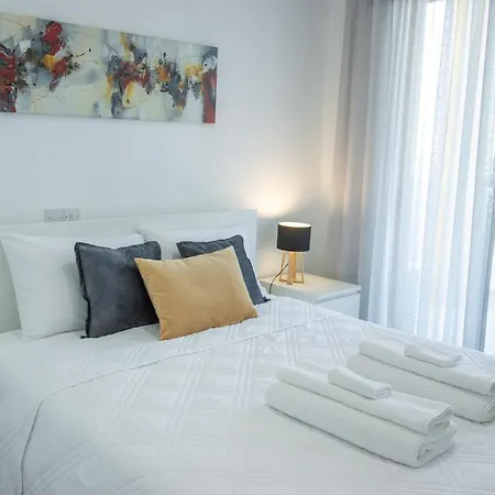 Stylish Modern Center Lejlighed *