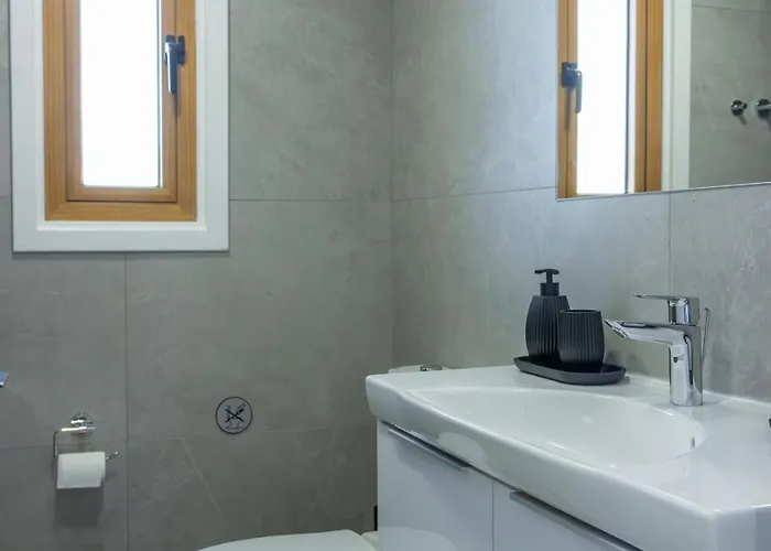 Stylish Modern Center 公寓 *